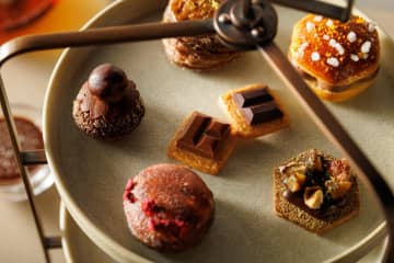 ル・ショコラ・アラン・デュカスの"南仏伝統菓子"アフタヌーンティー＆ナッツ香るショコラデザート