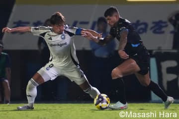 川崎VS町田｢計8得点の大熱戦｣で浮上した大問題(2)町田の4連戦で予想される｢ACL出場チーム｣への負担増、秋春制移行の前に考えたい｢8月の試合中止｣