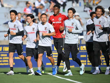 「日本がW杯で準々決勝に進出しても誰も驚かない」対戦するメキシコの記者が森保ジャパンに感嘆！「素晴らしい選手」と称賛したのは？