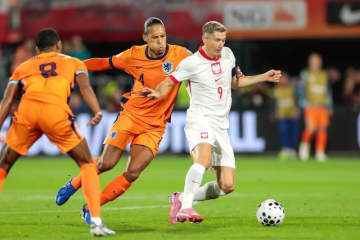 オランダ、“終盤失点”でポーランドと痛み分け…白星逃すも1試合未消化ながらG組首位に浮上