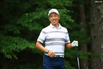 キャディはロピアの社長　ツアー未勝利の43歳が存在感「変なプレーは見せられない」