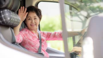 【年金月22万円・退職金2,000万円】60代夫婦の夢のキャンピングカー生活…「寒い、狭い、化粧できない」1ヵ月で妻は脱落。夫を置いて帰宅した妻が送った“5文字のLINE”〈FPが解説〉