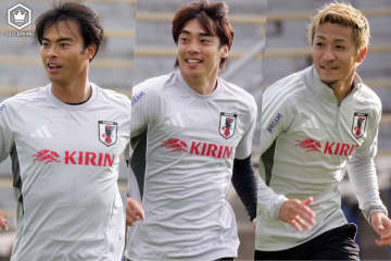 日本代表の新オプションに？　伊東純也が左WBでプレー…2日後に迫ったメキシコ戦へ27名で練習実施