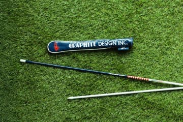 BEAMS GOLFとグラファイトデザインが初コラボ！ オシャレなアライメントスティックなら練習も楽しくなる