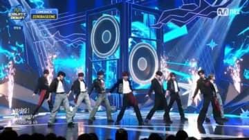 ZEROBASEONE、「M COUNTDOWN」でカムバックステージ初披露！ソン・ハンビンのMC卒業に感涙