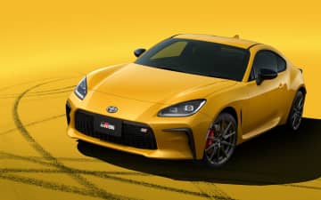 TOYOTA GAZOO Racing、300台限定の特別仕様車「GR86 RZ“Yellow Limited”」を「FUJI 86/BRZ STYLE 2025 with 頭文字D」で公開