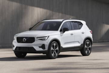 ボルボ、特別仕様車「XC40 Dark Edition」を発売【スポーティなエクステリアとモダンなインテリアをプラス】