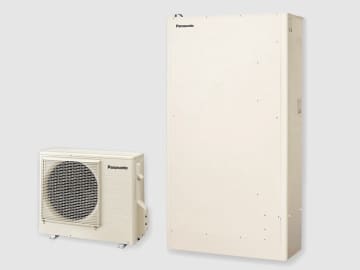 パナソニック、おひさまエコキュートの薄型モデル　狭い場所にも置ける