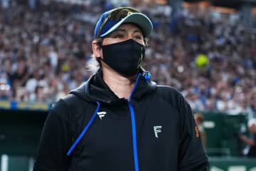 ハム新庄監督のサプライズが「さすが」　4番の“いいね”応答が「早くて笑う」