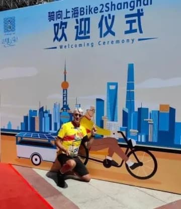 63歳ベルギー人サイクリング愛好家がユーラシア横断、4カ月かけ上海に到着