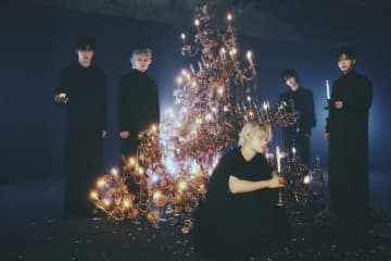 TOMORROW X TOGETHER、火を灯す『Starkissed』コンセプト第2弾「Uprise」公開