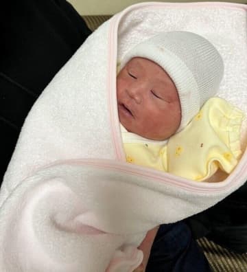 「赤ちゃんを助けて、助けてください」と何度も。147センチ低身長のママ、赤ちゃんが大きく出てこれず、緊急帝王切開に【たまひよ 出産体験談】