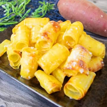 【さつまいものおやつが最高すぎる】「つまみ食いのつもりが食べ切ってた...」「家族がめっちゃ喜んだ！」さつまいもの簡単おやつレシピ