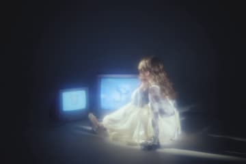 なるみや、新曲「桃色の血潮」配信リリース＋MV公開