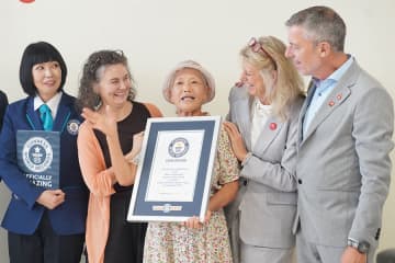７６歳、万博に通い詰めた！ 万博おばあちゃん、ギネス世界記録認定に笑顔