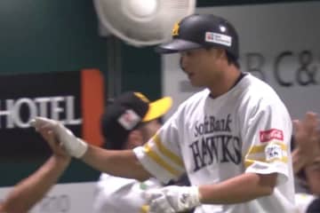 23歳“柳田2世”が177キロ弾丸HR！　プロ2本目に球場騒然…194cm＆97kgの豪快フルスイング