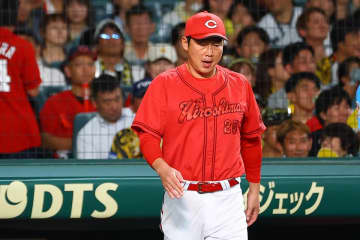 【広島】新井監督　首位・阪神に惨敗…リーグＶ完全消滅「１戦１戦それを全力で頑張りたい」