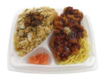 油淋鶏とチャーシュー御飯を組み合わせた937kcalのお弁当! セブン‐イレブンが「ずっしり！チャーシュー御飯＆油淋鶏」を発売