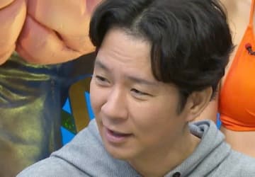 渡部建、相方・児嶋との写真のポーズで炎上「逆だろ！」「偉そう」