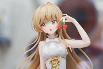 一緒に午後のひとときを過ごしたい！「『お隣の天使様にいつの間にか駄目人間にされていた件』 椎名真昼 お茶会ver.」【あみあみ展示撮り下ろし】お茶会のビジュアルをフィギュア化