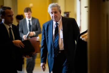 米議員「輸入エビを食べれば『エイリアン』になる」「耳が生える」主張が物議を醸す