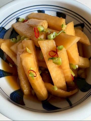 麺つゆとカンタン酢で大根が止まらない漬物になりました！