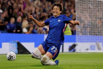 日本人弾でマンC撃破　膝スラで喜び爆発…英放送局「シティに冷酷さを思い知らせる」