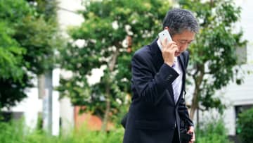 俺より金ないくせに…退職金3,000万円に飛びつき早期退職した55歳男性「資産1億円」も心から笑えない→1年後、元同僚に「もう一度働かせてください」と頭を下げたワケ【CFPの助言】