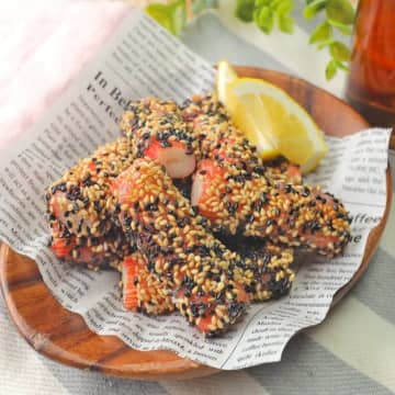 【ダマされたと思ってライスペーパーで巻いてみ？】家族が無言で食べ尽くす！カニカマの簡単めちゃウマおつまみレシピ