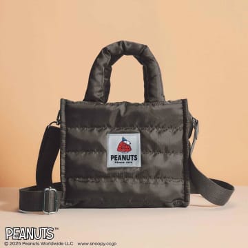 InRed 11月号は「スヌーピー」2WAYキルティングバッグが付録。もこもこダウン姿の刺繍タグがポイント