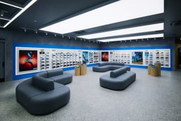 新店ラッシュ！ 話題の【HOKA】国内最大級店舗オープン。人気スニーカーもチェック