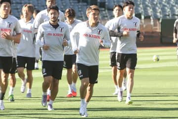 保持か、耐えるか…日本代表10番「やめる潔さも必要」　メキシコ戦でトライすべきは「頑固にならない」