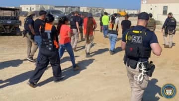 米ジョージア州の現代自動車工場で大規模移民摘発、４７５人拘束　大半は韓国人