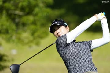 ＜中間速報＞木戸愛が単独首位　柏原明日架、アマ中澤瑠来1差追走