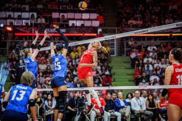 女子日本代表はトルコ相手にあと一歩のところで力及ばず敗戦… 3位決定戦へ【世界バレー女子2025】