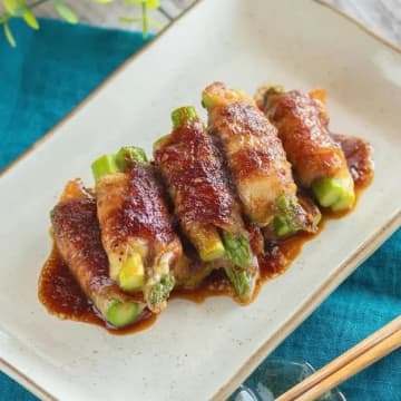 【豚バラあったらアレを巻くべし！】「もう週5でローテしてる」家族ウケ抜群の簡単肉巻きレシピ3選