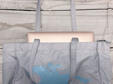 【しまむら×ディズニー】デザインよすぎ！収納もばっちり♪「アナ雪トート」が即買いクオリティ！（正直レビュー）