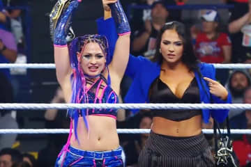 【ＷＷＥ】ジュリア　挑戦者ミチン相手にＵＳ王座Ｖ２…代理人キアナが〝姑息〟なアシスト