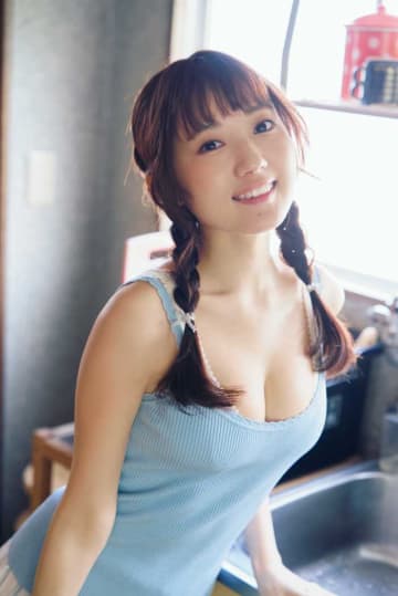 春蝶が「ヤングアニマルWeb」に初登場！甘い妄想グラビアをお届け