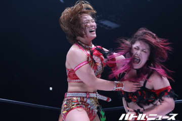女子プロレスの過激なブーイング問題は終結？！殴り合いの果てに生まれた友情に場内大歓声！