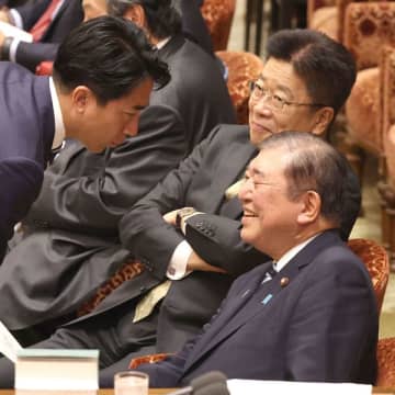 石破続投をアシスト？ 今度は“死んだふり解散”を持ち出した小泉進次郎の狙い