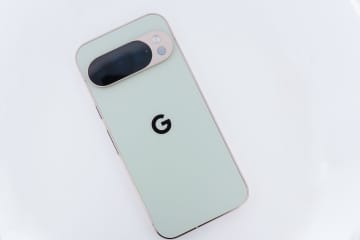 写真とAIコンテンツ認証に対応した「Google Pixel 10 Pro」。スマホカメラの真正性確保は拡大するか？ - デジカメ Watch