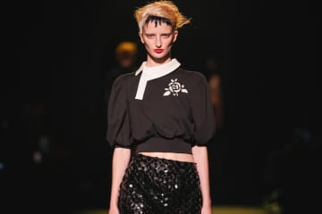 ヴィヴィアーノ 2026年春夏コレクション - 強烈な憧憬、あるいは“ロマンティック”であること