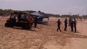 珍しいサメの襲撃で男性が死亡、海岸閉鎖してサメの捜索　豪シドニー