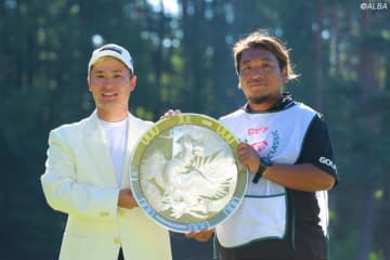 男子ゴルフは“裏方”も主役に　優勝キャディへ220万円＆ホールインワン賞50万円のビッグボーナス