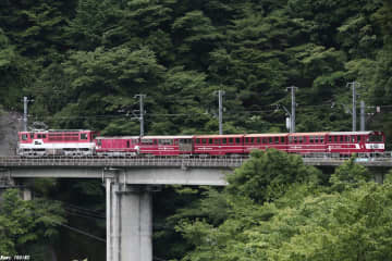 【大井川鐵道】アプト式開業35周年を記念した特別ツアーを10月に開催　急勾配の線路を歩く体験、機関庫の見学も
