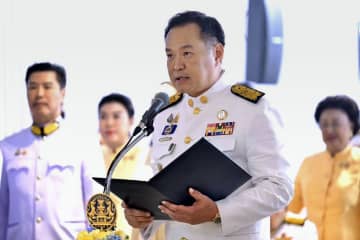 タイ、アヌティン新首相就任　「任期限定、全力尽くす」