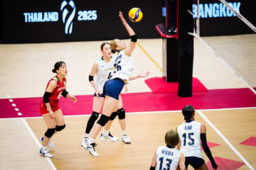 女子日本代表　セットカウント0-2から粘りを見せるもブラジルに敗れ4位で大会終了