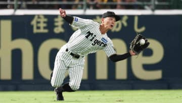 「非の打ち所がない天才」熊谷敬宥がこの日も好守備でバックアップ　ダイビングキャッチでピンチ救う