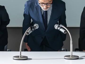堀江貴文、”違法サプリ疑い”サントリーHD会長の辞任騒動に私見『複数のアーティストも無期限活動休止とかなってるけど…芋づる系？』…ネットでも憶測飛び交う事態に「なぜサントリーのサプリを飲まなかったんだ？」「どこから買ったかというのが問題なのかな…」「今年最大の刑事事件になるかも」